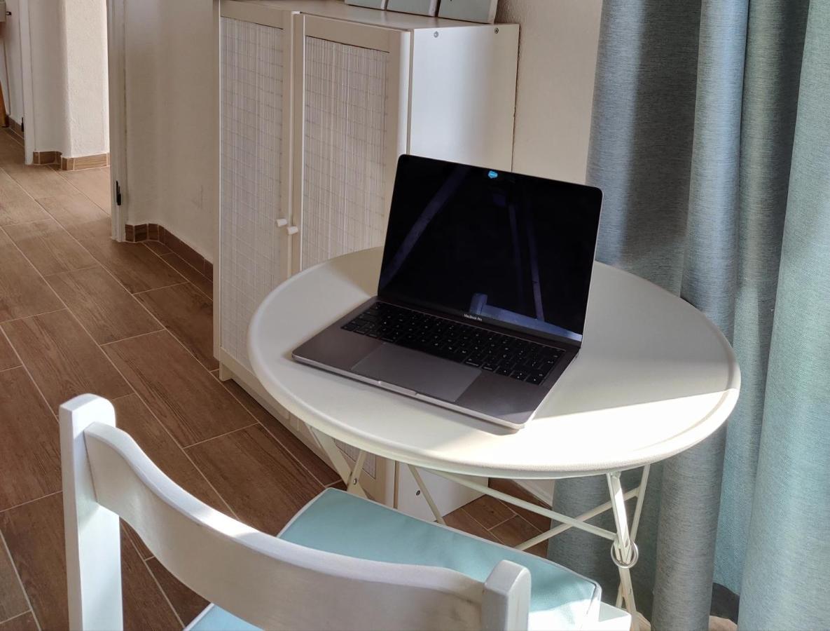 Apartamento Shades Of Blue With Ocean View - Fast Wifi Porches  Exterior foto
